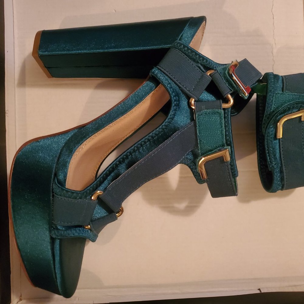 Green Satin heels - Picture 7 of 8